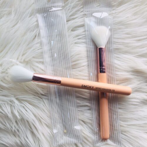 Smoky Tapered Highlighter Brush